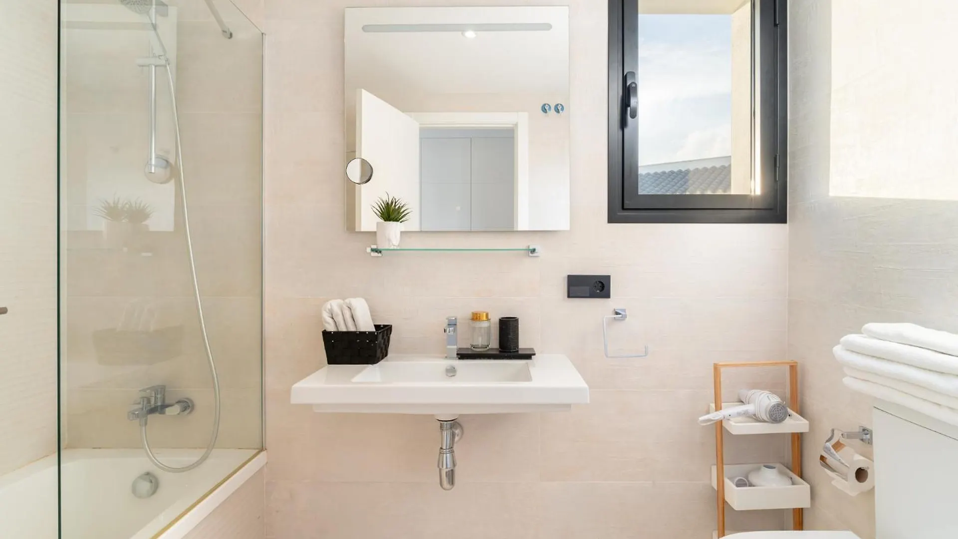 Apartmán Luxury Penthouse With Ocean Views Estepona 0*,  Španělsko