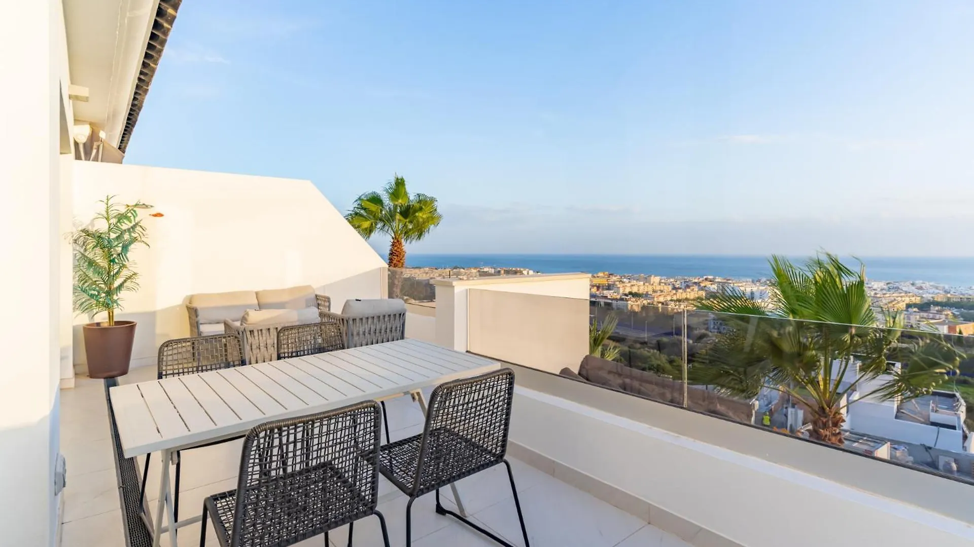 Luxury Penthouse With Ocean Views Apartment Estepona